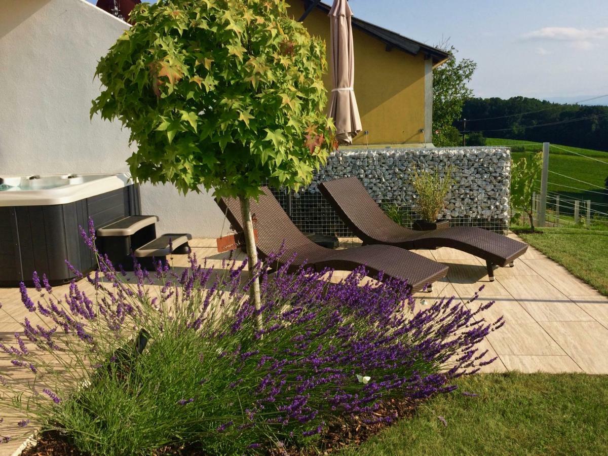 Nikolaier Weinblick - Ferienwohnung Muskateller Sankt Nikolai ob Draßling Exterior foto